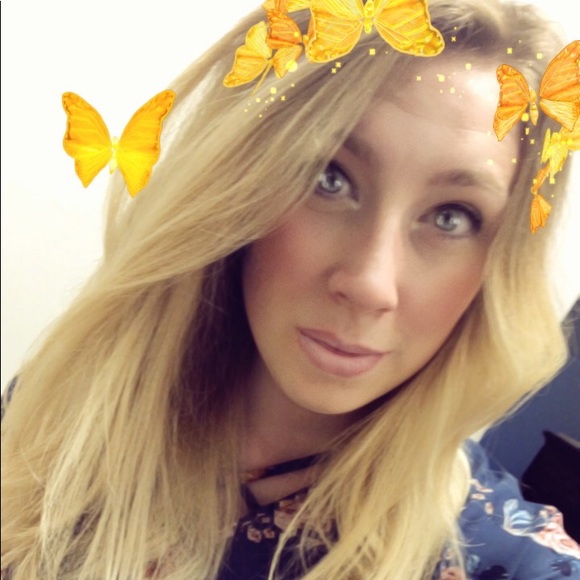 Meet your Posher, Heather - Picture 1 of 1